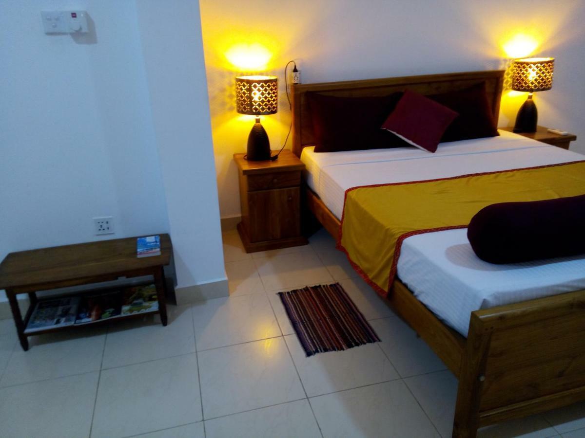 Apartamento Ocean Pebbles Dehiwala-Mount Lavinia Exterior foto