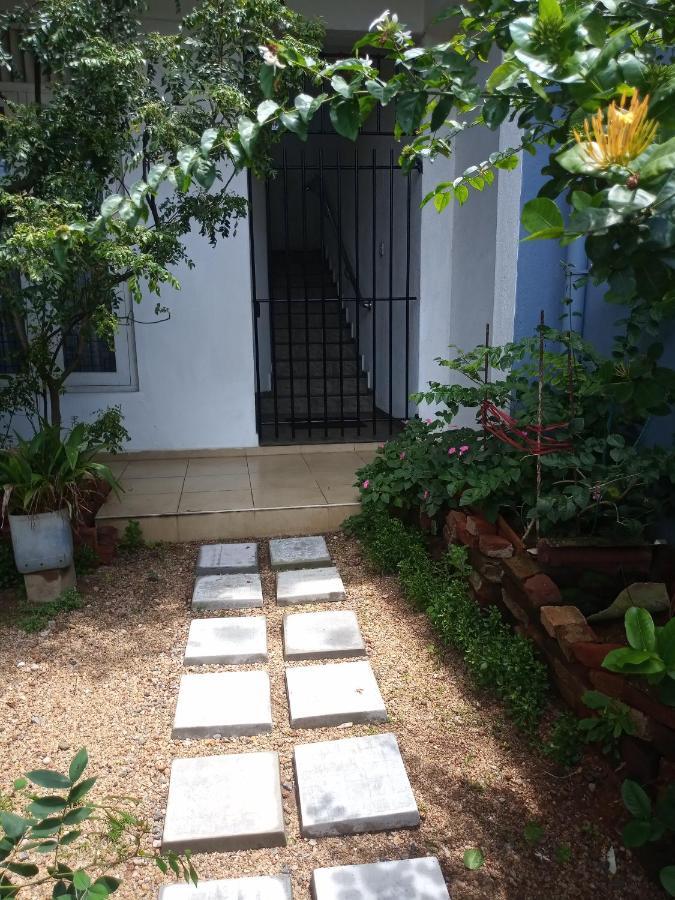 Apartamento Ocean Pebbles Dehiwala-Mount Lavinia Exterior foto