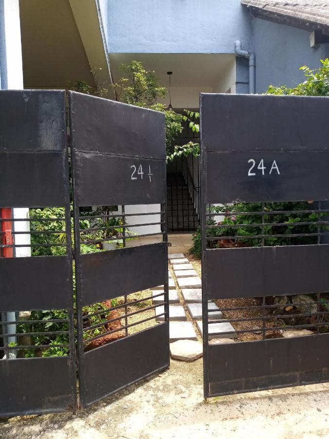 Apartamento Ocean Pebbles Dehiwala-Mount Lavinia Exterior foto
