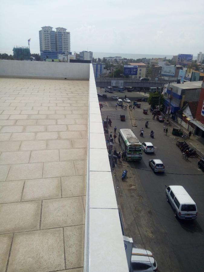 Apartamento Ocean Pebbles Dehiwala-Mount Lavinia Exterior foto