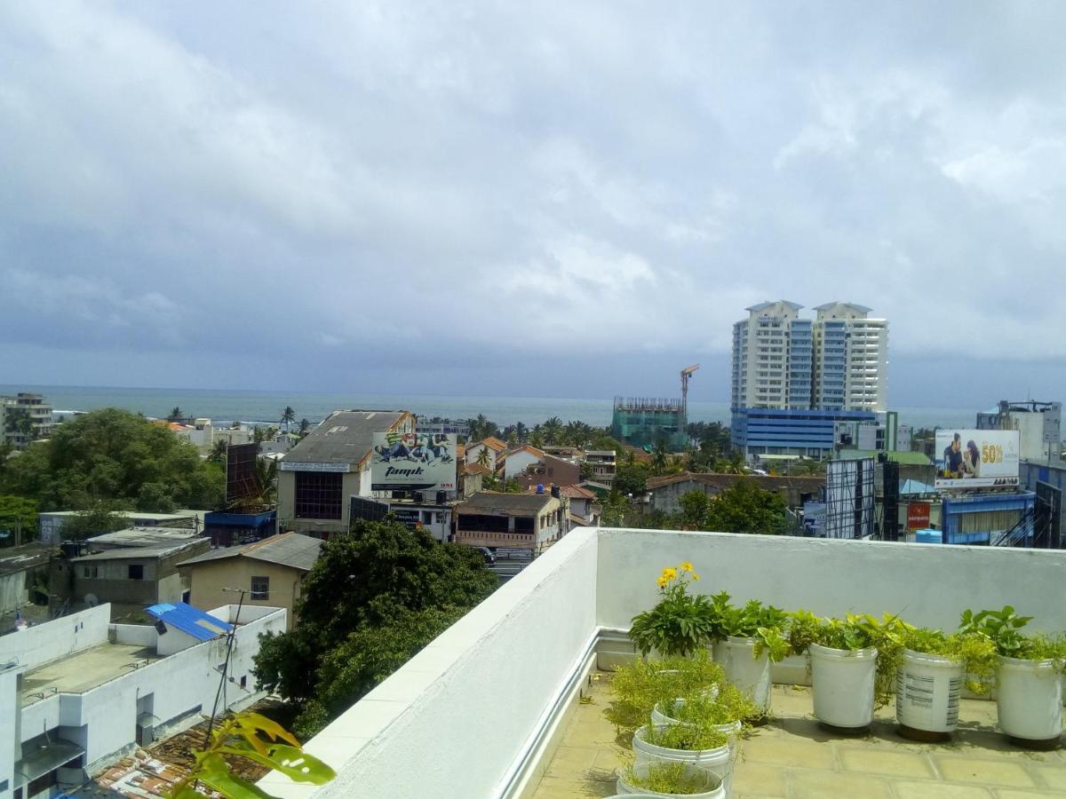 Apartamento Ocean Pebbles Dehiwala-Mount Lavinia Exterior foto